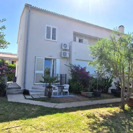 Apartamento Family Jimmy - Center Pag Town