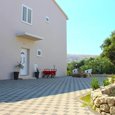 Family Jimmy - Center Apartman Pag Town